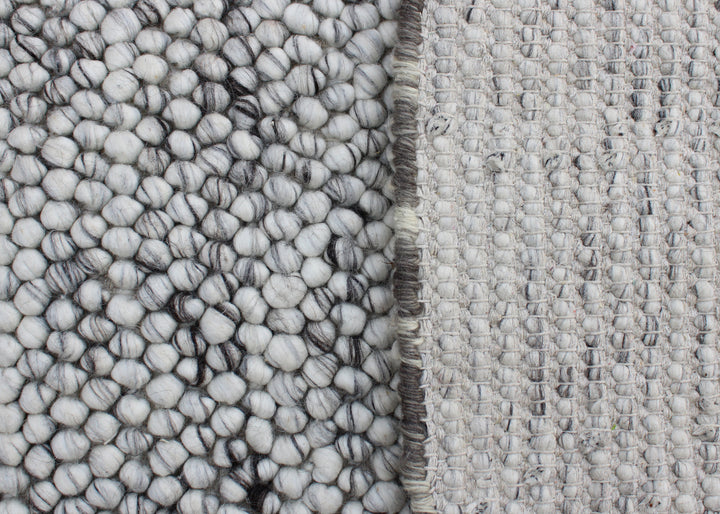 Pebbles, Hand Woven 80% Wool, 20% Cotton Rug - Light Grey / Ivory Rug