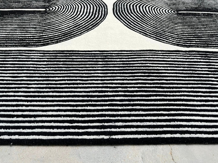 ARIA Viper Modern Rug 100% Wool Black/Ivory Hand Tufted Rug Rug