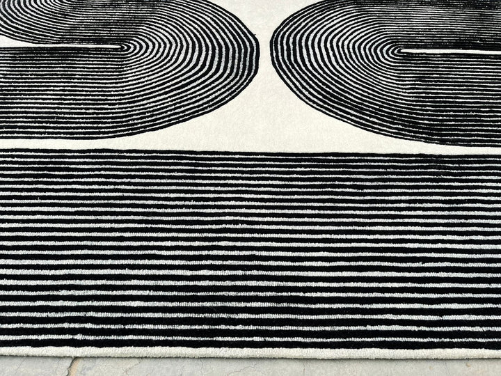 ARIA Viper Modern Rug 100% Wool Black/Ivory Hand Tufted Rug Rug