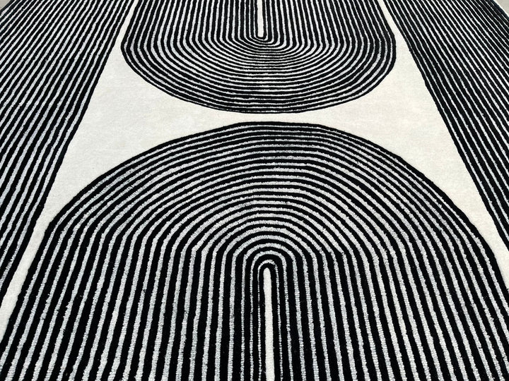 ARIA Viper Modern Rug 100% Wool Black/Ivory Hand Tufted Rug Rug
