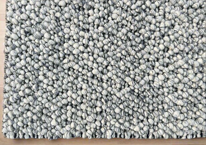 Fish Eye - Black White Pure Wool with Minimal Shedding for a Timeless Touch