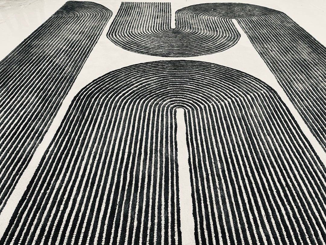 ARIA Viper Modern Rug 100% Wool Black/Ivory Hand Tufted Rug