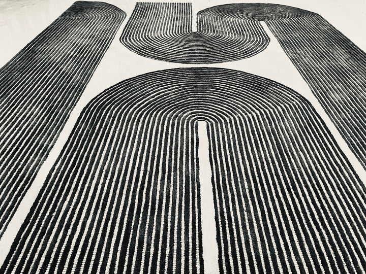 ARIA Viper Modern Rug 100% Wool Black/Ivory Hand Tufted Rug