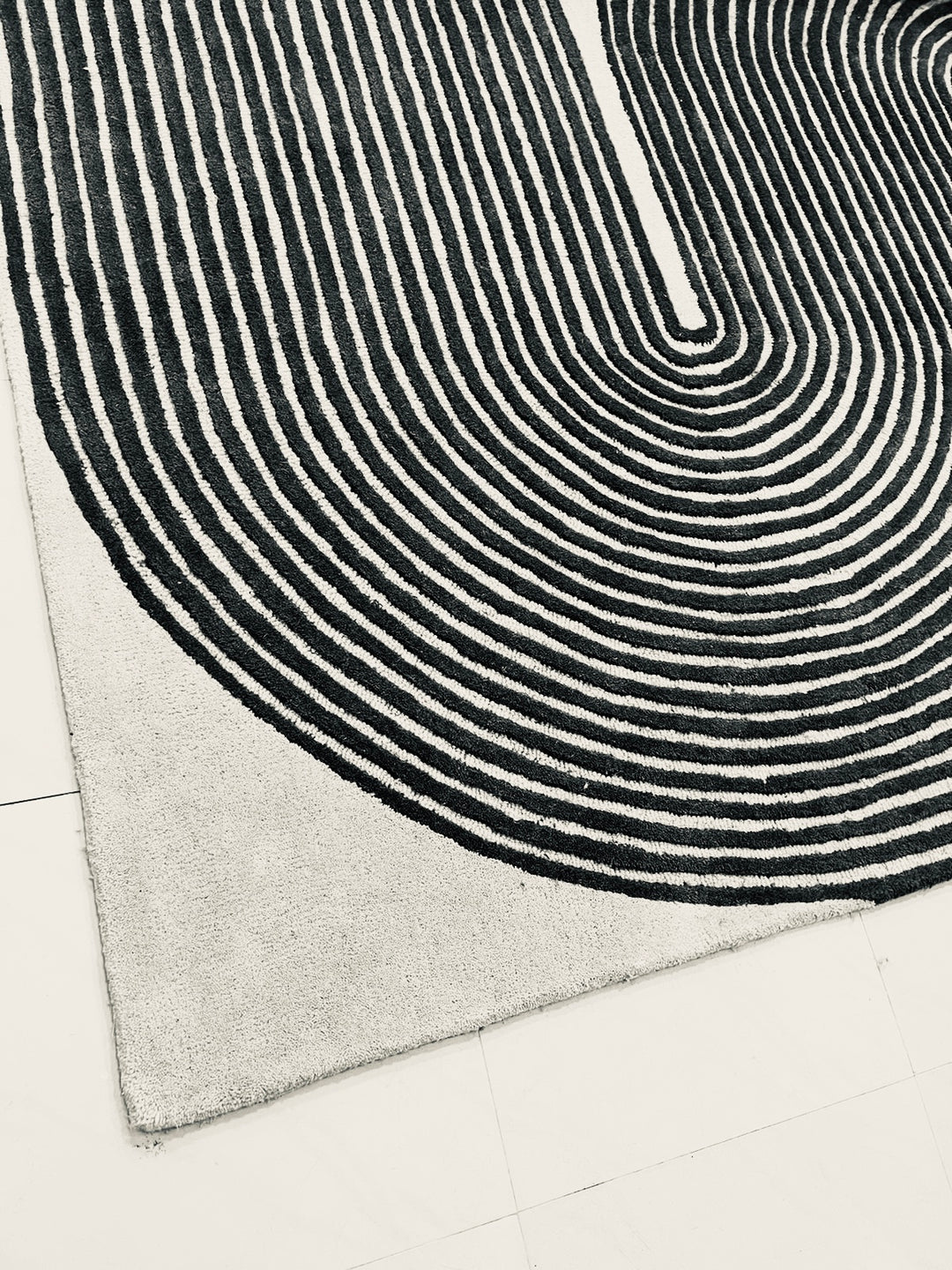 ARIA Viper Modern Rug 100% Wool Black/Ivory Hand Tufted Rug