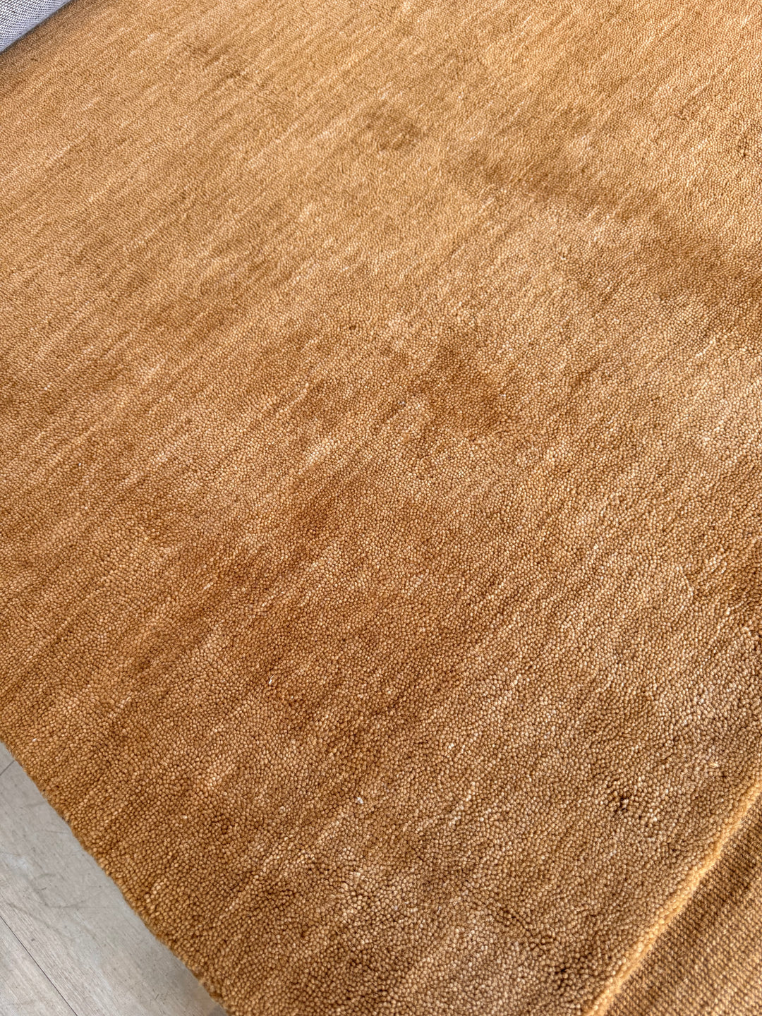 Veloura Aurelia Gold Handloom Knotted Rug 100% Pure Wool