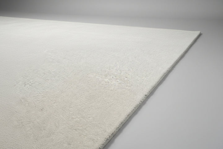 Dazzle White Ivory Color Handloom Knotted Rug 100% Pure Wool