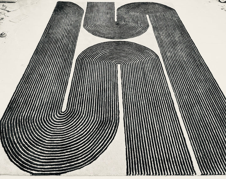 ARIA Viper Modern Rug 100% Wool Black/Ivory Hand Tufted Rug