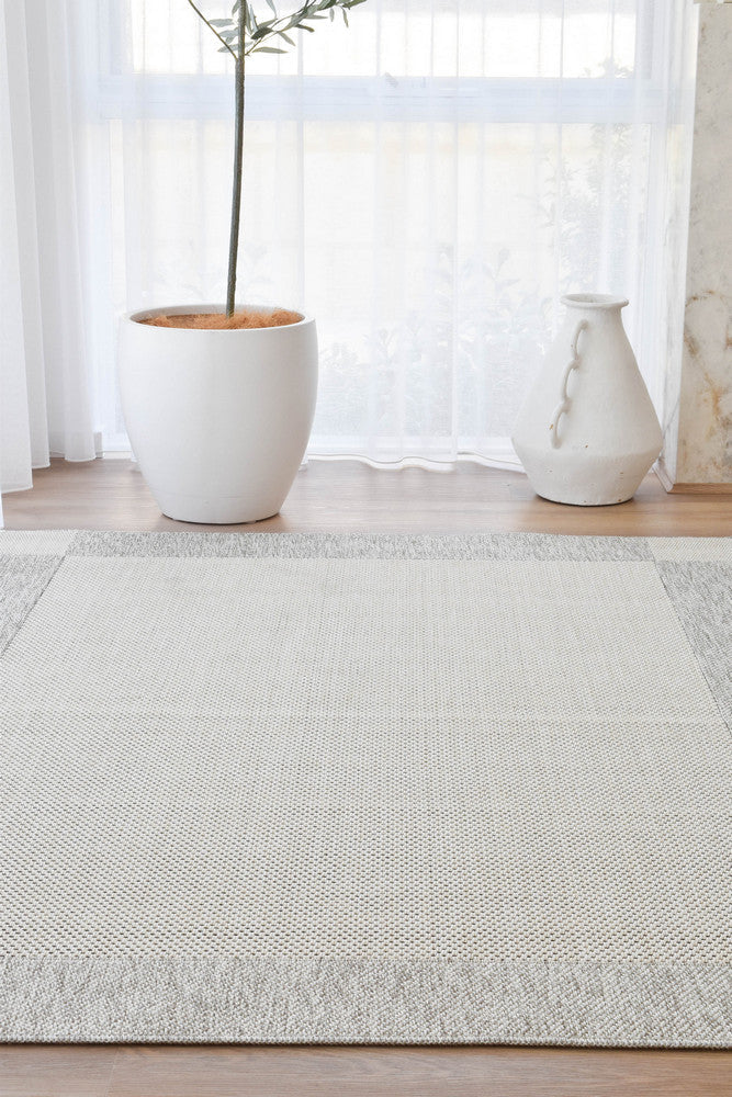 Outdoor Cream Grey Rug
