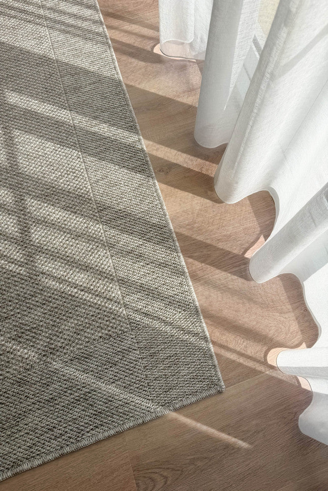 Outdoor Light Grey Rug