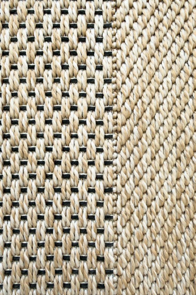 Outdoor Sand Black Rug