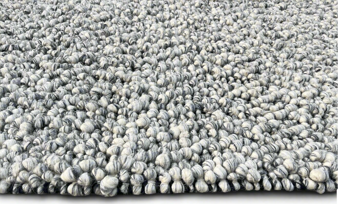 Fish Eye - Black White Pure Wool with Minimal Shedding for a Timeless Touch