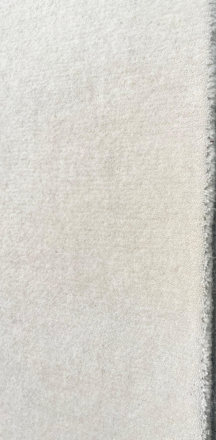 Dazzle White Ivory Color Handloom Knotted Rug 100% Pure Wool