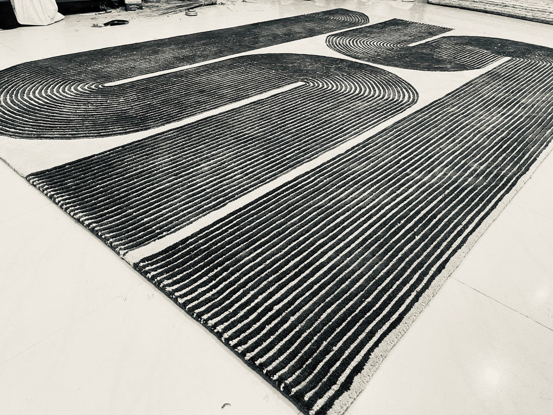ARIA Viper Modern Rug 100% Wool Black/Ivory Hand Tufted Rug
