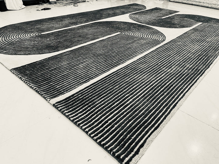 ARIA Viper Modern Rug 100% Wool Black/Ivory Hand Tufted Rug