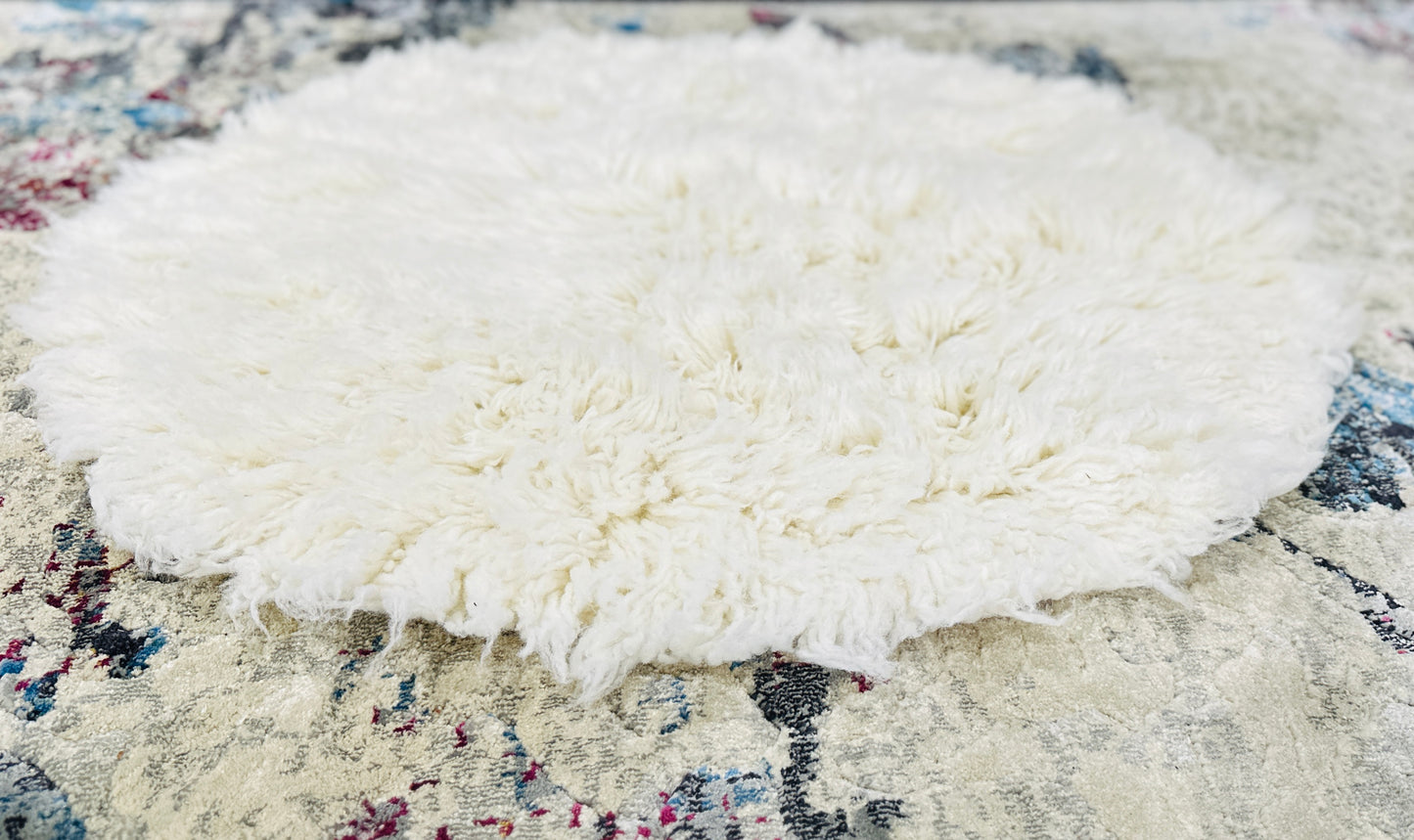 Pebbles Cherry Linen Beige Hand-Woven wool Rug