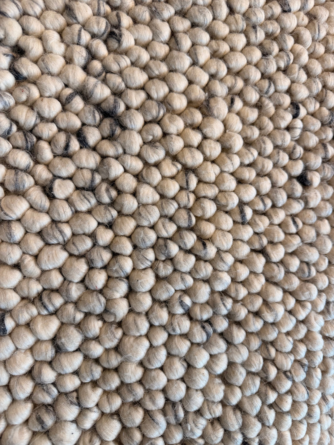 Pebbles Ice Ivory white Grey Hand-Woven wool Rug