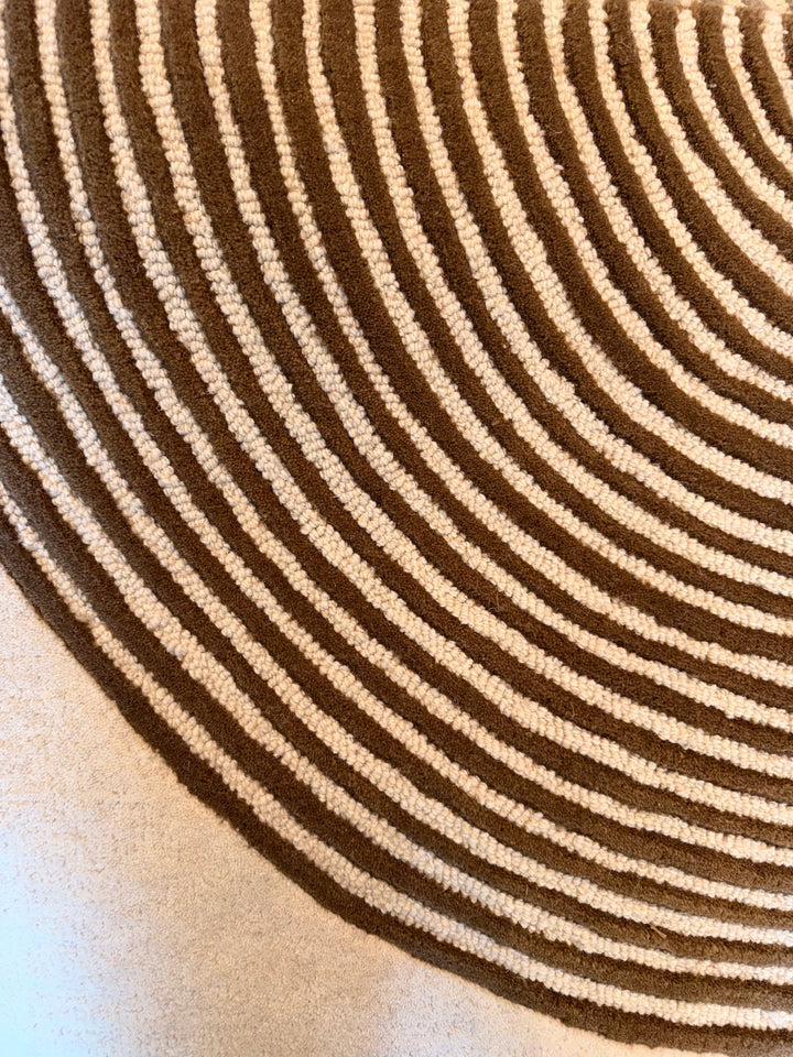 ARIA Viper Modern Rug 100% Wool Mocha Meander Hand Tufted Rug