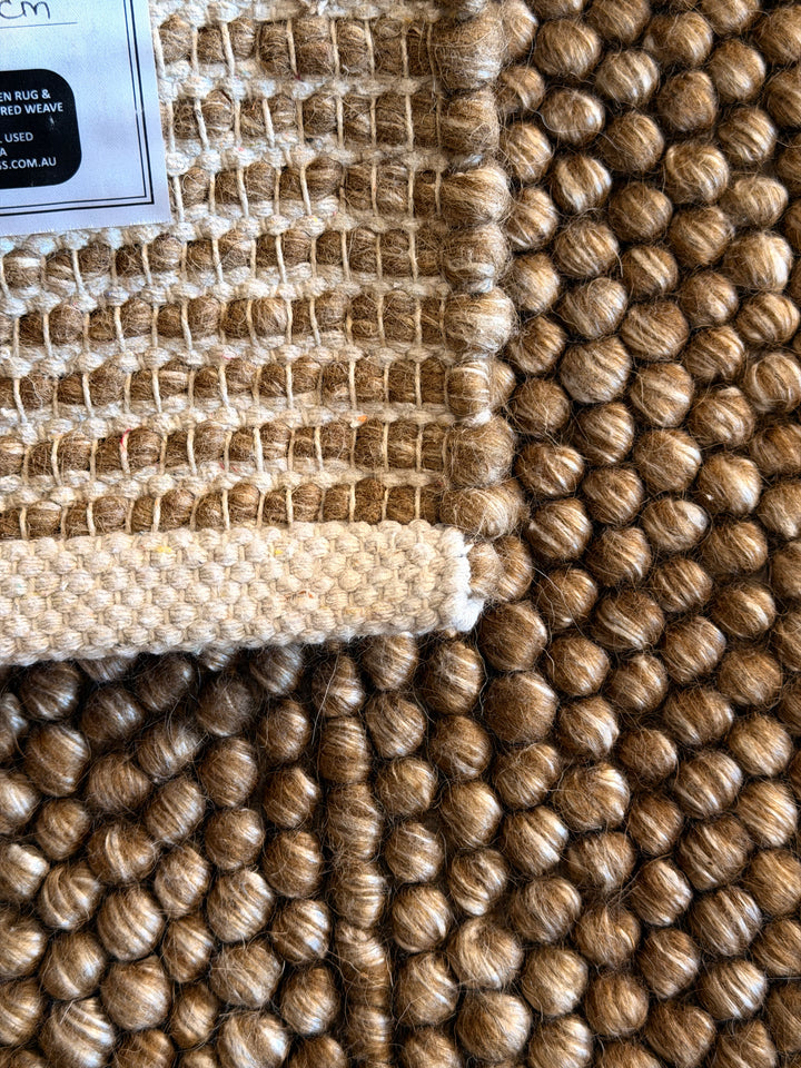 Pebbles Chocolate Brown and Ivory Color Hand-Woven Wool Rug